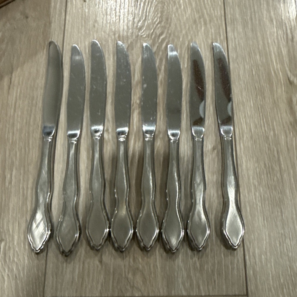 Oneida Twilight Stainless 8‎ Dinner Knives 1881 Rogers Ltd Satin Style Flatware